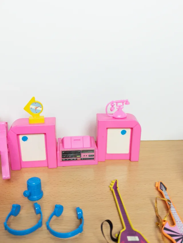 Barbie home entertainment center 1987