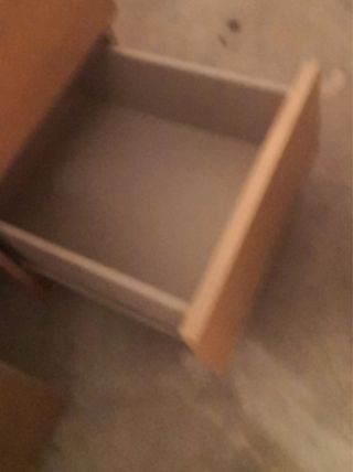 Mesita de noche 2 cajones madera