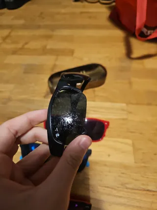 Lote Gafas Rayban, Fila y Funda Guess