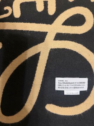 Bufanda Loewe Negra y Beige