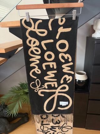 Bufanda Loewe Negra y Beige