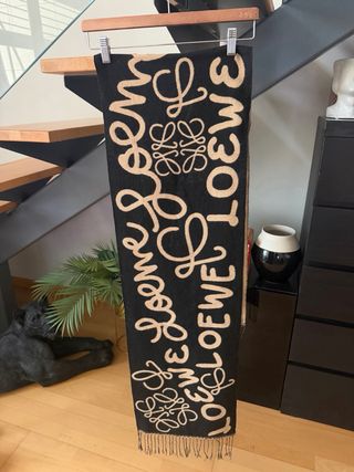 Bufanda Loewe Negra y Beige