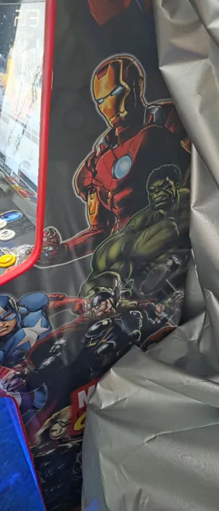 Máquina Arcade Marvel DC