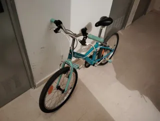 Bicicleta infantil azul