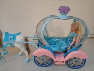 Carroza Princesa con Muñeca y Caballo