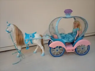 Carroza Princesa con Muñeca y Caballo