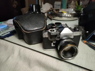 Cámara Yashica J-P de colección con Exposímetro