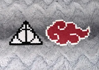 Lote Figuras y Hamma Beads Anime