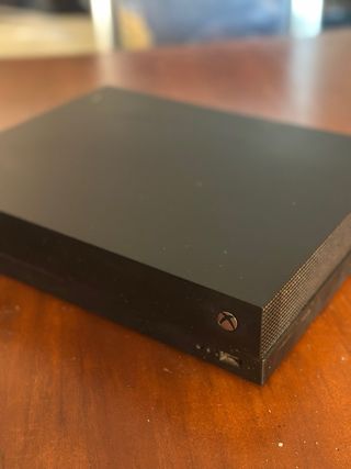 Xbox One X Negra con caja