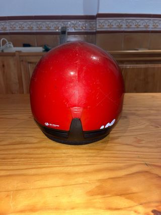 Casco de esquí rojo para niño