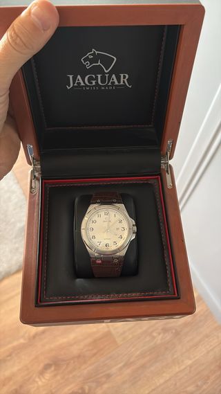 Reloj Jaguar Swiss Made Caja Marrón