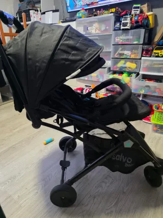 Silla de paseo plegable negra