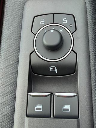 Ford Tourneo Custom 2.5 Duratec PHEV 171kW L1 Active eCVT