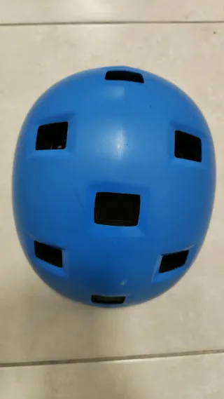 Casco infantil azul bici/patinete