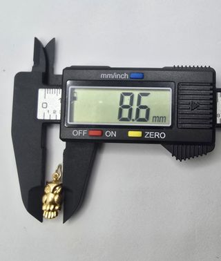 Colgante Búho de oro de 18k, 1.33 g.