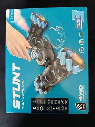 Coche teledirigido stunt con luces
