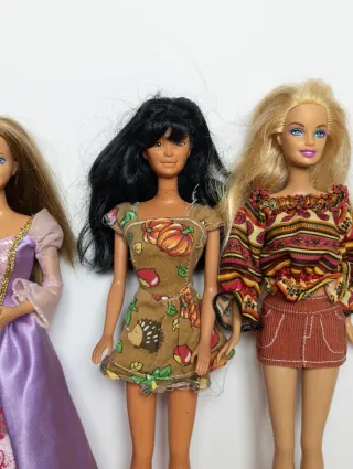 Lote 4 Muñecas Barbie