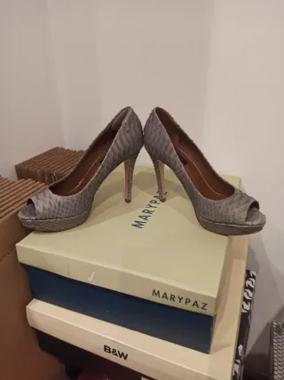 Zapatos tacón plataforma MARYPAZ grises