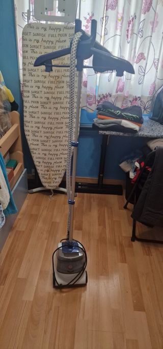 Centro de planchado vertical