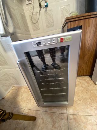 Vinoteca como nueva