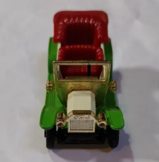 Miniatura Tomica na caixa original Ford T