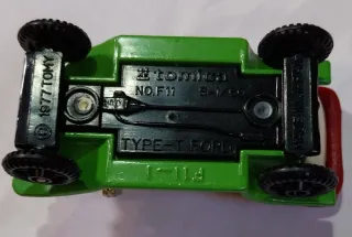 Miniatura Tomica na caixa original Ford T