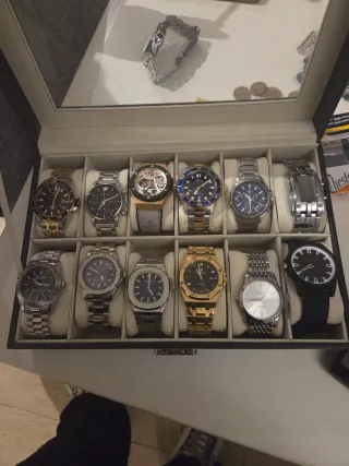 Caja para relojes con relojes
