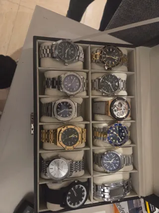 Caja para relojes con relojes