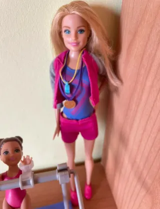Barbie Gimnasta Entrenadora Artística