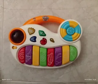 Lote juguetes: piano, puzzles, cubos