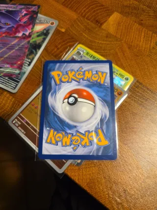 Carta Pokémon Casco Punki Entrenador