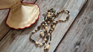 Collana lunga vintage multicolore