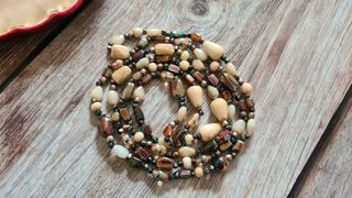 Collana lunga vintage multicolore