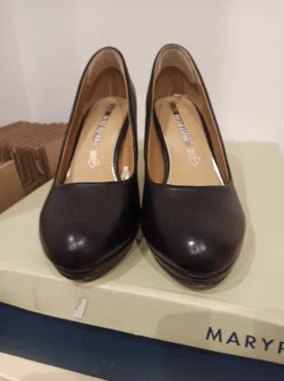 Zapatos de tacón Marypaz negros