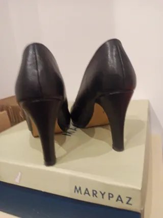 Zapatos de tacón Marypaz negros