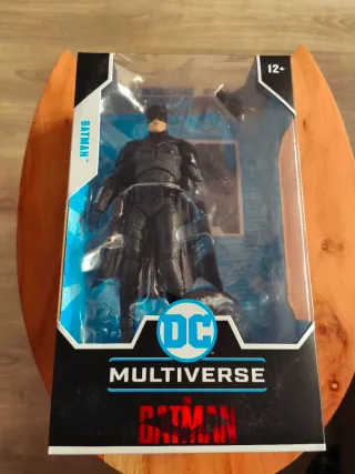 FIGURA THE BATMAN MCFARLANE TOYS ROBERT PATTINSON