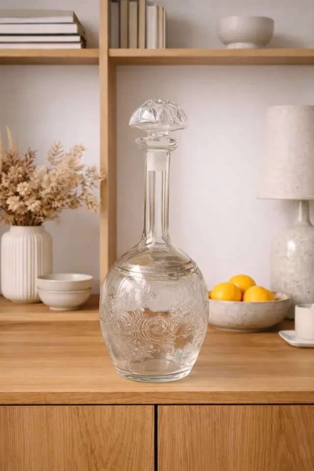 LICORERA DE CRISTAL TALLADO + PENDIENTES REGALO