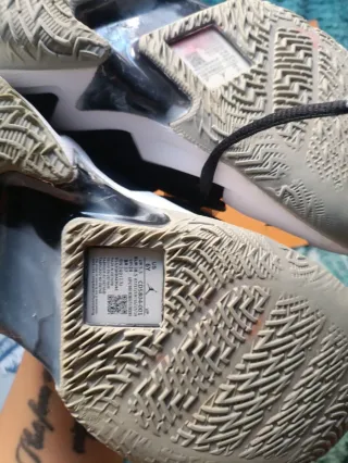 Zapatillas Baloncesto Negras Talla 38,5, Jordan