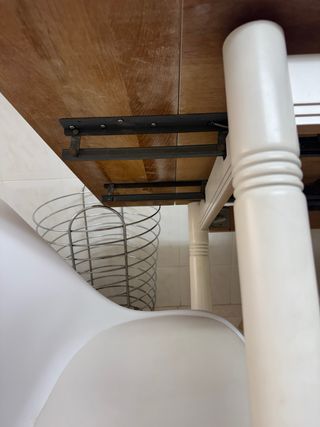 Mesa de comedor blanca lacada extensible