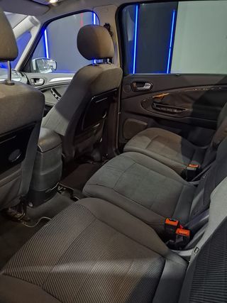 FORD S-MAX 2.0 TDCi 140cv DPF Titanium