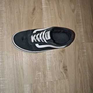 Vans Ward Lo Zapatillas Negras y Blancas