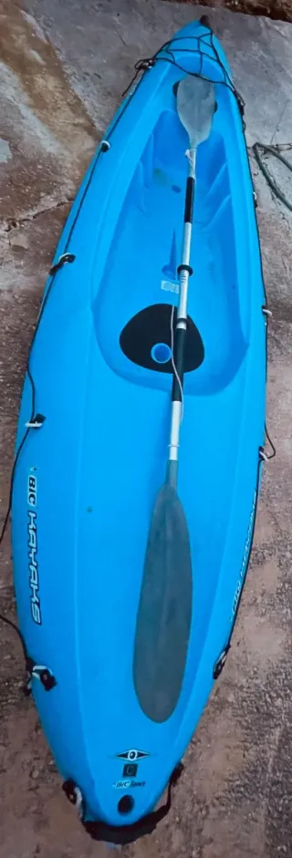 Kayak azul