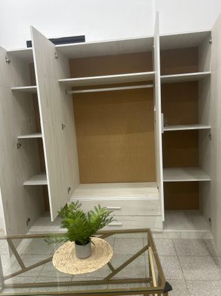 Paga en casa! Armario 4puertas+baldas/Nuevo!