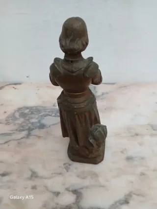 Figura religiosa antigua