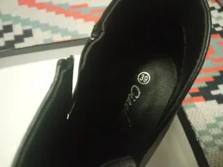 Botines tacón aguja negros sin estrenar