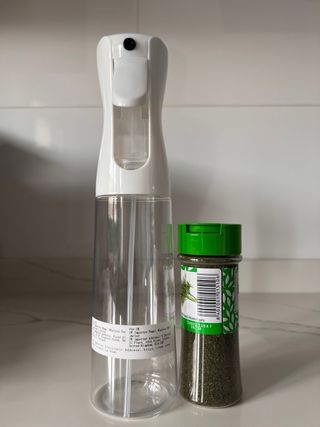 Botella pulverizadora transparente