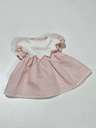 Vestido y zapatos Nenuco Famosa