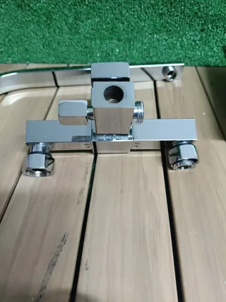 Vetra Columna Ducha Monomando Cuadrada Sena H002