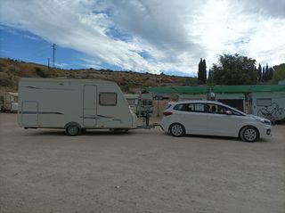 Caravana Caravalier Luxe 445