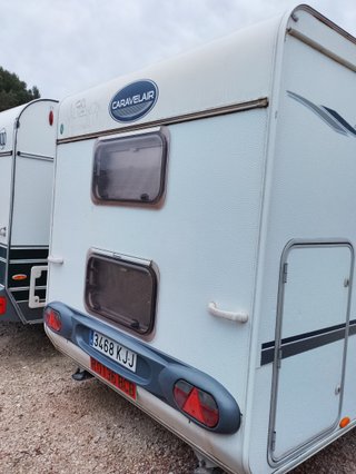 Caravana Caravalier Luxe 445.